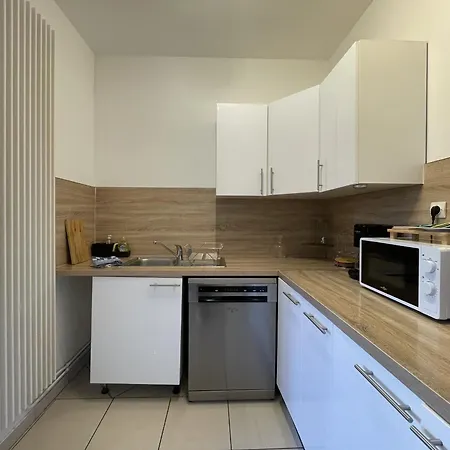 The Central's Pearl - Centre - 6p - Reve Au Mans * Le Mans